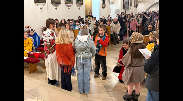 Familienmesse mit Krippenspiel