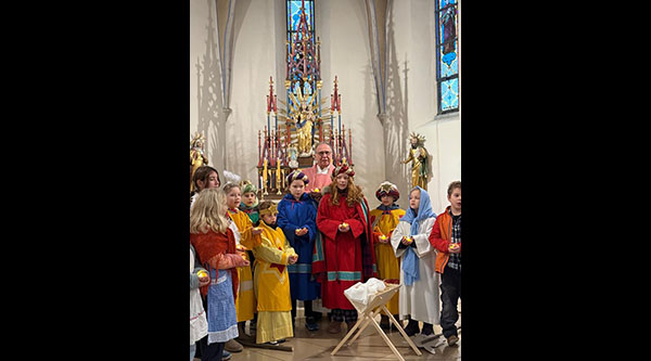 Familienmesse mit Krippenspiel